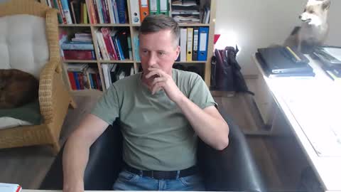 Snapshot of maddmax8 chatting on 09-14-25, 10:25 Mad4You online show from 09-14-25, 10:25