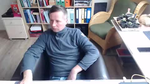 Snapshot of maddmax8 chatting on 03-29-26, 12:16 Mad4You online show from 03-29-26, 12:16