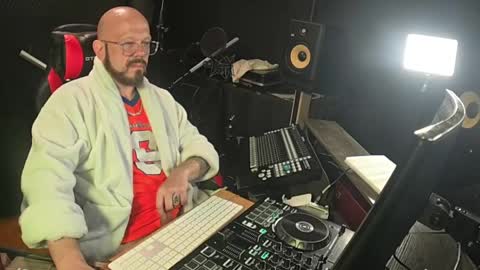 maddox840 online show from 05-22-26, 09:15