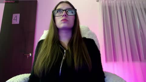 Maddy UwU online show from 09-09-25, 12:37