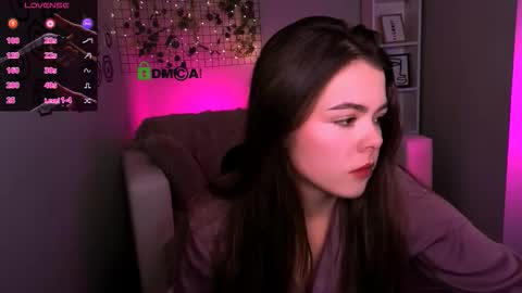 Snapshot of maddycats chatting on 12-13-25, 09:09 maddycats online show from 12-13-25, 09:09