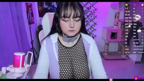 Snapshot of maddyfoox chatting on 05-27-26, 11:13 Maddy Foox online show from 05-27-26, 11:13