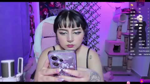 Snapshot of maddyfoox chatting on 06-17-26, 12:57 Maddy Foox online show from 06-17-26, 12:57