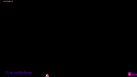 Snapshot of maddyfoox chatting on 07-17-26, 12:06 Maddy Foox online show from 07-17-26, 12:06