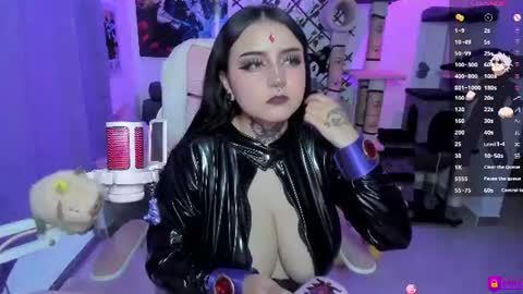 Snapshot of maddyfoox chatting on 07-31-26, 11:26 Maddy Foox online show from 07-31-26, 11:26