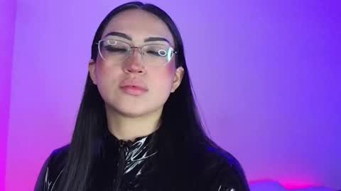 Snapshot of maddyghost chatting on 09-09-25, 10:31   Please followme and rate me your thumbs up online show from 09-09-25, 10:31