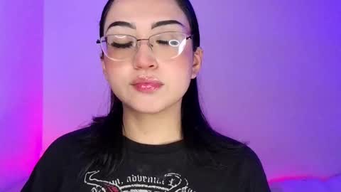 Snapshot of maddyghost chatting on 09-16-25, 10:44   Please followme and rate me your thumbs up online show from 09-16-25, 10:44