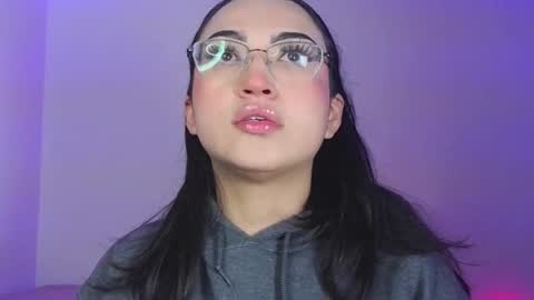 Snapshot of maddyghost chatting on 09-19-25, 01:07   Please followme and rate me your thumbs up online show from 09-19-25, 01:07