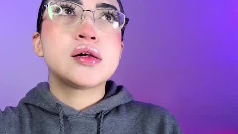 Snapshot of maddyghost chatting on 09-21-25, 05:58   Please followme and rate me your thumbs up online show from 09-21-25, 05:58