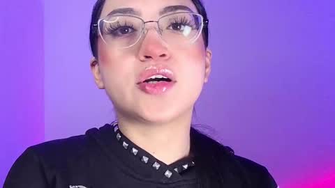 Snapshot of maddyghost chatting on 09-23-25, 06:11   Please followme and rate me your thumbs up online show from 09-23-25, 06:11