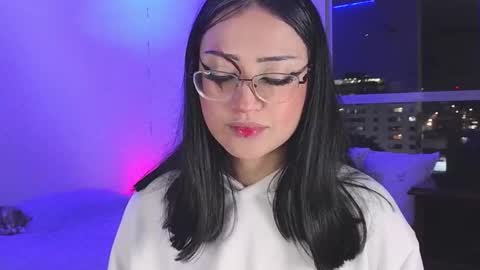 Snapshot of maddyghost chatting on 10-24-25, 01:03   Please followme and rate me your thumbs up online show from 10-24-25, 01:03