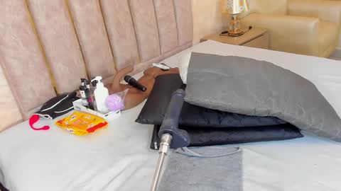 maddyjohnsonn online show from 02-23-25, 10:17