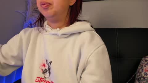 Madelaine  online show from 05-07-26, 10:31