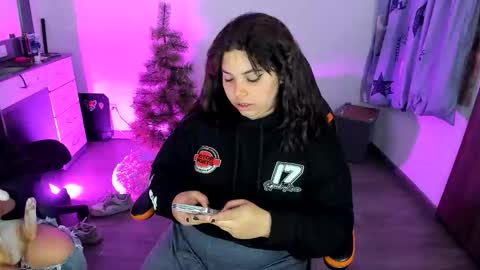 madelaine_taylor online show from 02-18-26, 01:23