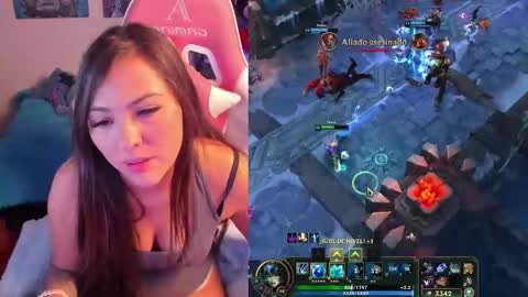 Snapshot of madeleine_shinobi chatting on 02-19-25, 11:46 Emily Only Fans online show from 02-19-25, 11:46