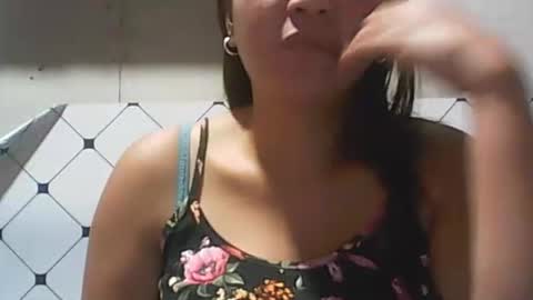 Snapshot of madeline263 chatting on 10-27-25, 09:08 madeline263 online show from 10-27-25, 09:08