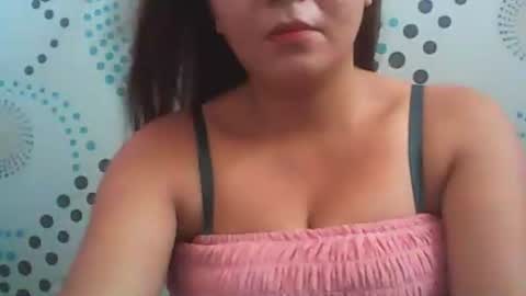 Snapshot of madeline263 chatting on 12-14-25, 06:41 madeline263 online show from 12-14-25, 06:41