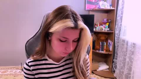 Alice online show from 07-26-26, 02:35