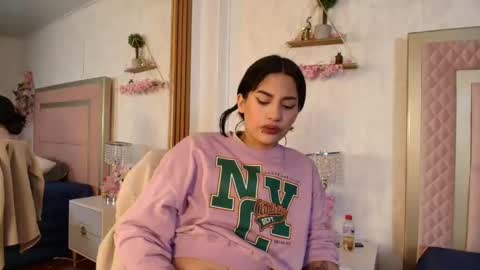 Snapshot of madhison_5 chatting on 02-25-26, 12:48 madhison_5 online show from 02-25-26, 12:48