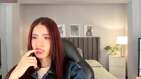 Madie  online show from 12-22-24, 11:54