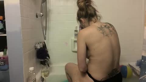 Madie Ray online show from 04-27-26, 02:42