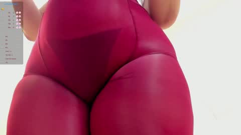 Snapshot of madii_smith chatting on 09-10-25, 04:45 Madison Smith online show from 09-10-25, 04:45