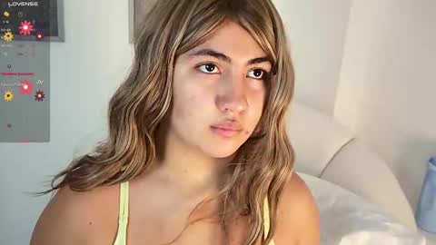Snapshot of madii_smith chatting on 10-10-25, 12:59 Madison Smith online show from 10-10-25, 12:59