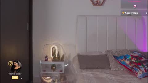 Valentina   1030   530  -  online show from 11-21-25, 05:50