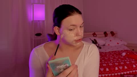 Snapshot of madison_mongomeri chatting on 01-13-26, 04:29 Medison online show from 01-13-26, 04:29