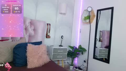 madison_oli online show from 11-04-25, 12:04