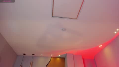 Maddi Collins online show from 02-24-26, 12:03