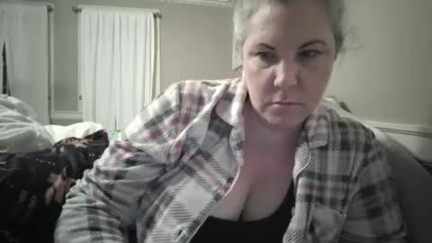 Snapshot of madisonfelicia chatting on 01-10-26, 01:07 Madison online show from 01-10-26, 01:07