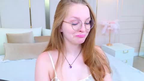 Maddy online show from 06-17-26, 05:21