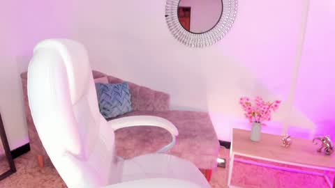 Madisson Davon online show from 01-24-25, 05:53