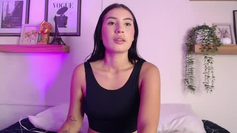 Snapshot of madissonkay chatting on 04-23-26, 07:05 online show from 04-23-26, 07:05