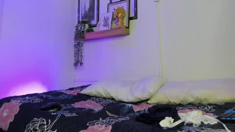 Snapshot of madissonkay chatting on 05-15-26, 05:53 online show from 05-15-26, 05:53