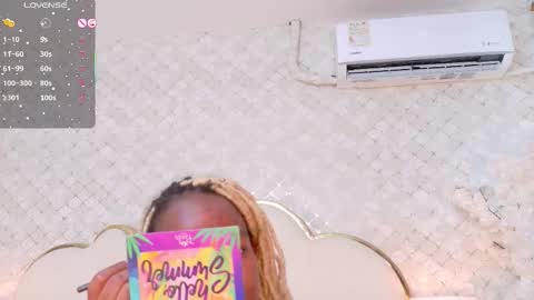 Madisson Lopez online show from 11-24-25, 09:03