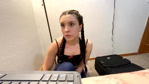 MayUjoin29 online show from 01-22-25, 05:59
