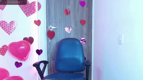 Snapshot of mady_gh chatting on 02-15-25, 03:09 mady online show from 02-15-25, 03:09