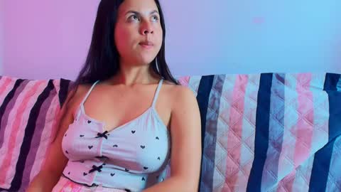 Snapshot of mady_gh chatting on 09-27-25, 04:39 mady online show from 09-27-25, 04:39