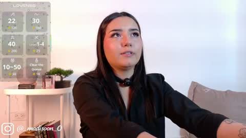 Mady online show from 06-17-26, 07:04