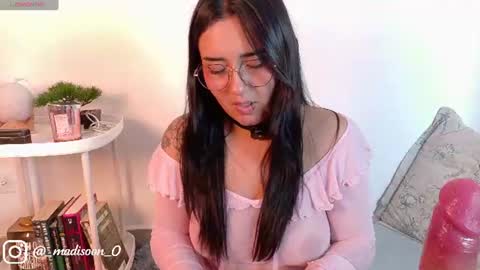 Snapshot of mady_malkovax chatting on 07-26-26, 09:11 Mady online show from 07-26-26, 09:11