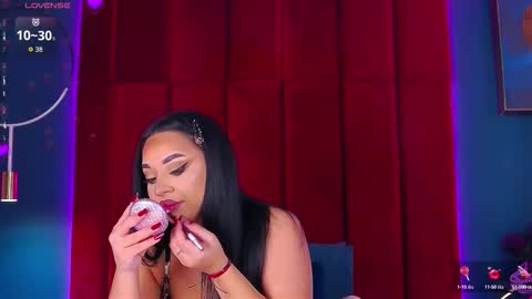 MadyLuxx online show from 10-04-25, 07:34