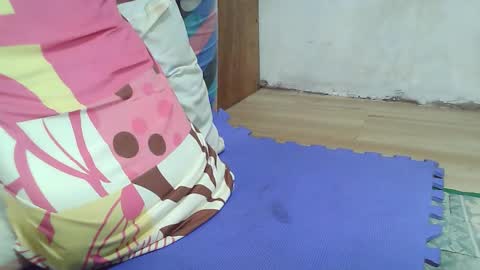 Snapshot of maegold69 chatting on 11-05-25, 01:11 maegold69 online show from 11-05-25, 01:11