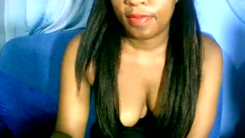 Snapshot of maelahlove chatting on 12-04-24, 01:14 MaelahLove online show from 12-04-24, 01:14