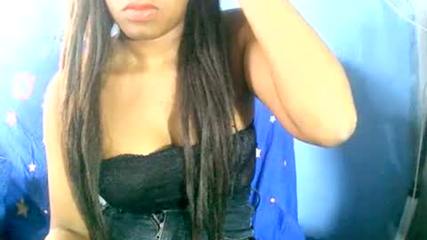 Snapshot of maelahlove chatting on 12-11-24, 12:02 MaelahLove online show from 12-11-24, 12:02