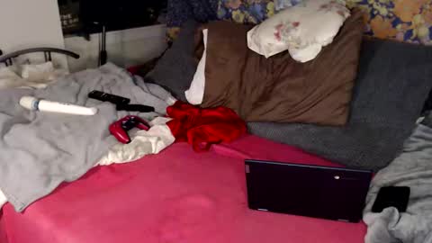 Mae Mariposa  online show from 01-11-26, 05:01