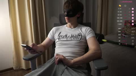 Mike XMaestro 3369 online show from 03-04-25, 10:38