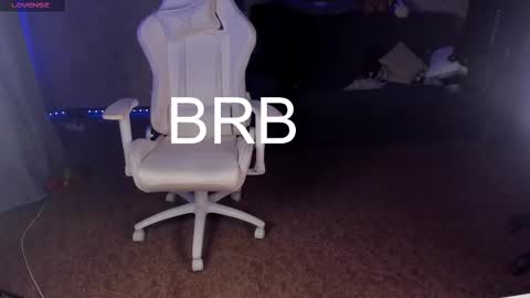 Maevee online show from 03-02-25, 10:03