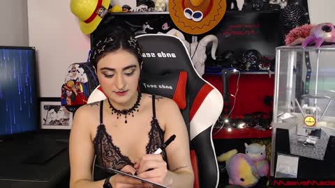 Snapshot of maevemads chatting on 01-15-25, 02:49 Meaves online show from 01-15-25, 02:49